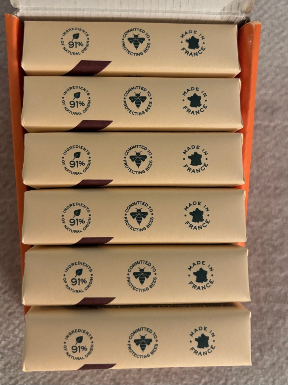 NUXE Reve De Miel Solid Shampoo Gentle Care Box of 6 Bars, 65g/2.2oz Each France - Picture 2 of 6